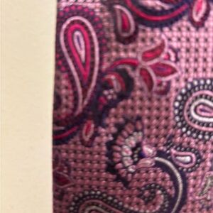 Tattersall London Men's Necktie 100% Silk, Pink Paisley Pattern